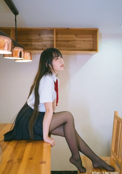 再次微笑